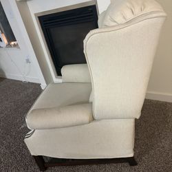 Reclining Macy’s Chair 