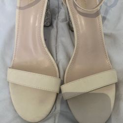 Beige/ Light Nude Heels ✨