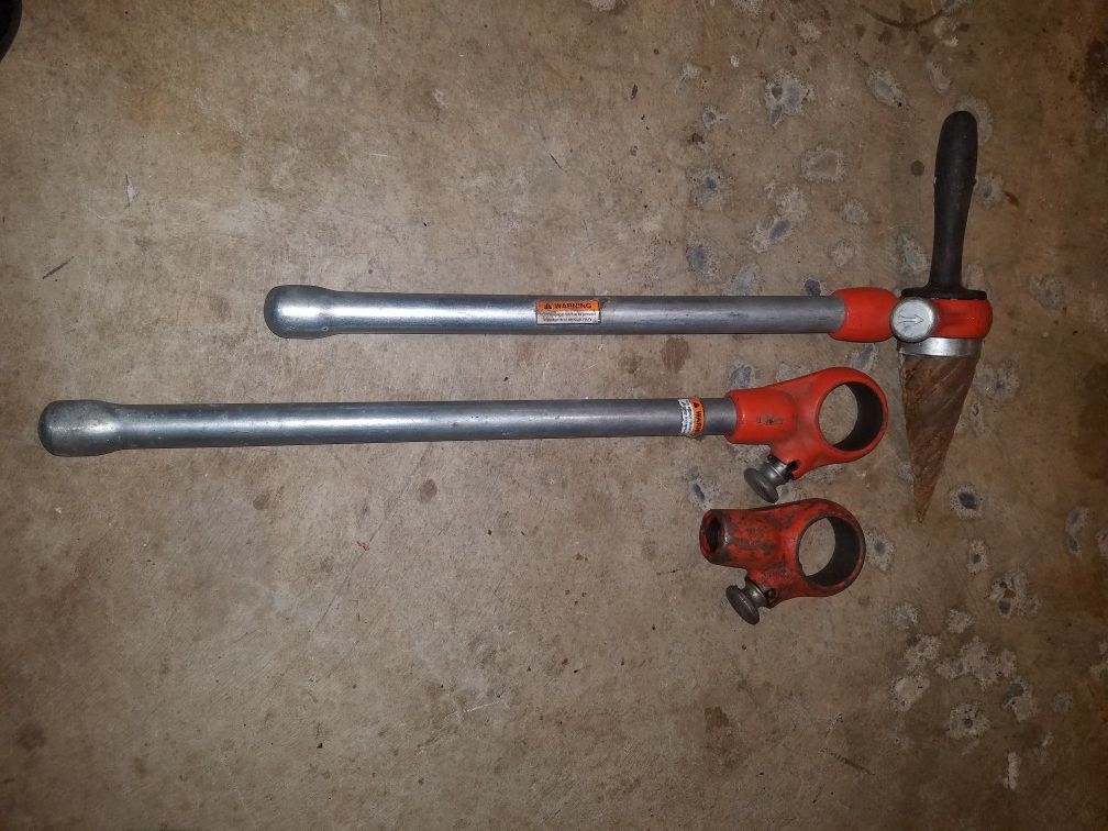 Pipe reamer setup