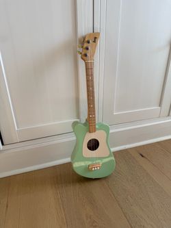Loog guitar for kids