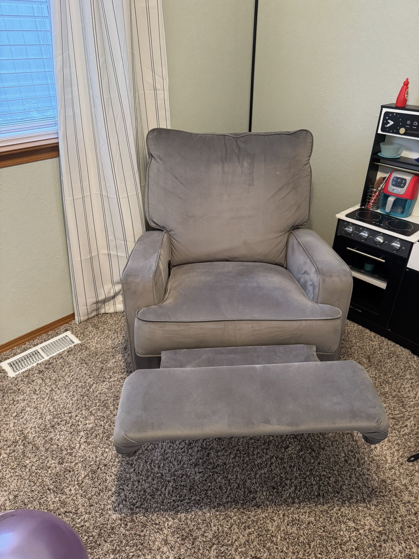 Reclining Nursery Chair