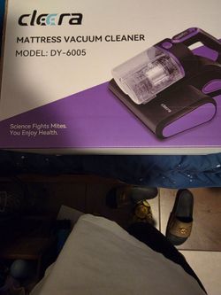 Vacuum cleaner.