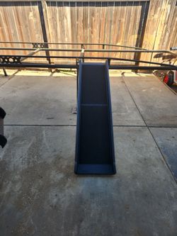 Folding Pet Ramp with Non-Slip Surface