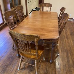 6 chairs and table - wood dining set 