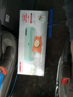 Vacuum Food Sealer New In Box Neveropen