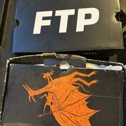 FTP AND NECKFACE SHOES