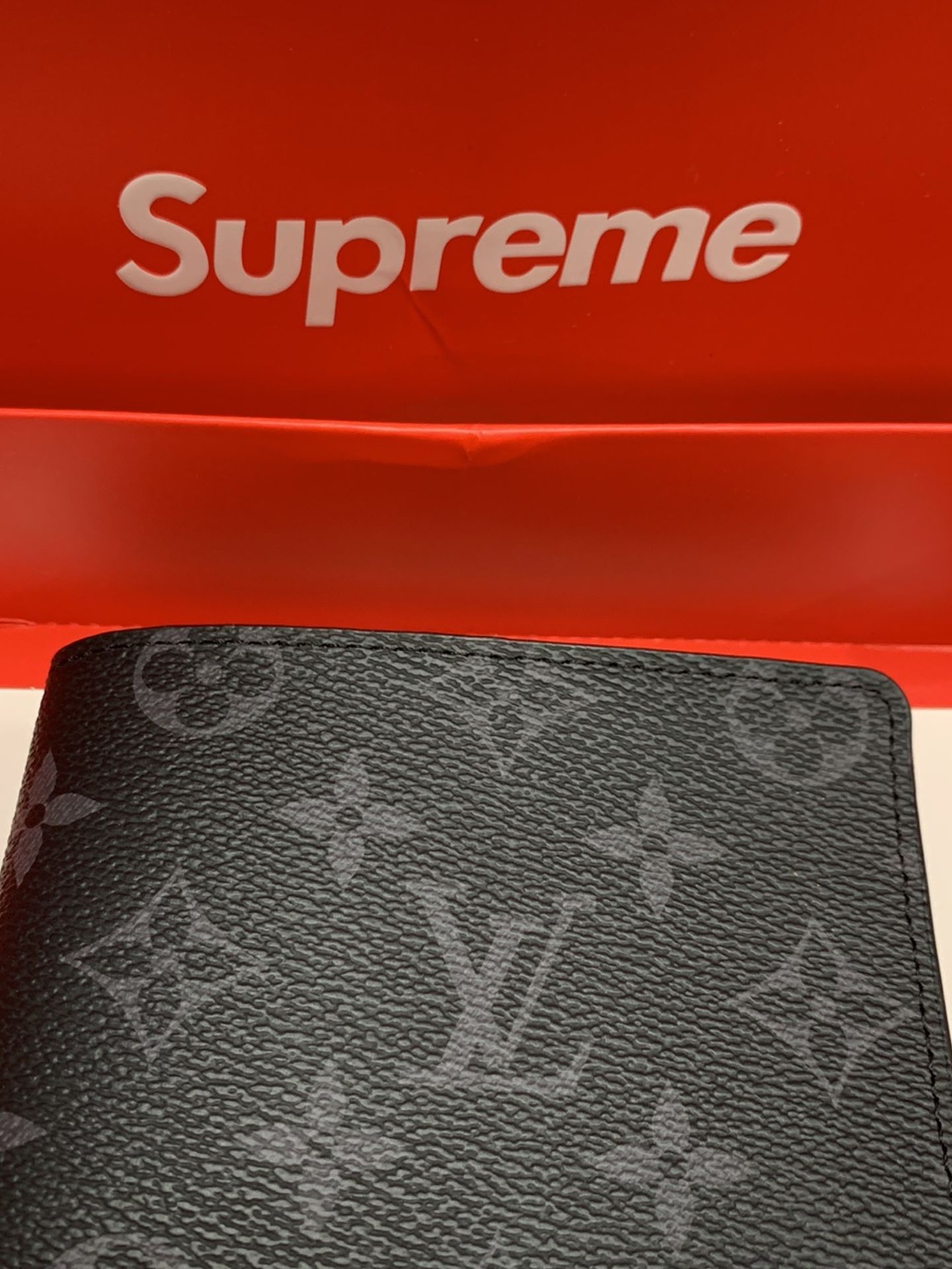 Supreme Louis Vuitton Wallet