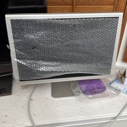 Apple Cinema Monitor And Mac Pro Tower