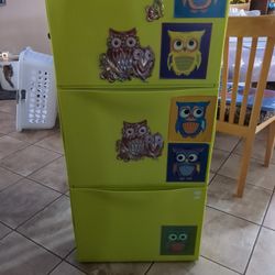 Green Cabinet For Papers 