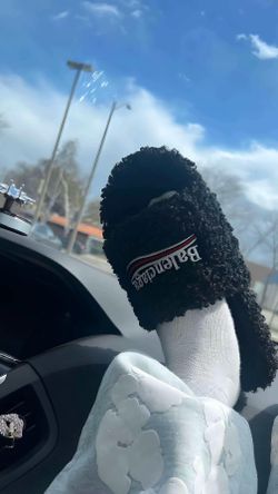 Balenciga fur slides