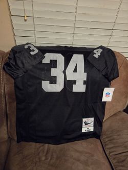 Raiders Bo Jackson throwback jersey