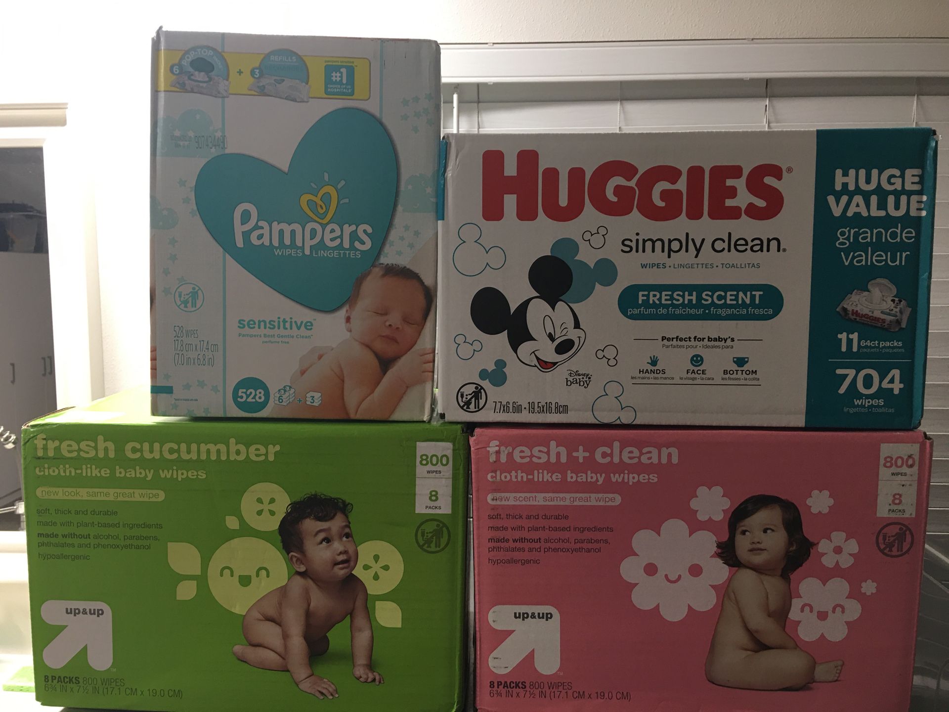 Baby wipes (various)