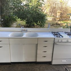 Vintage Kitchen sink cabinet+ stove