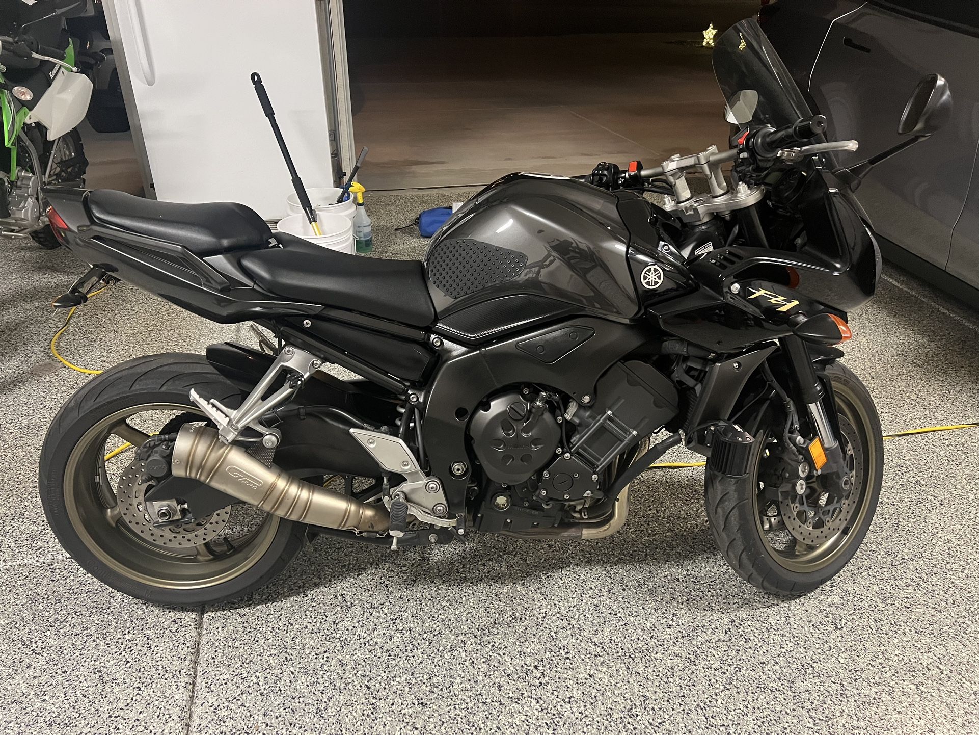 2009 Yamaha FZ1 FZ1000 FZ1