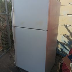 Kenmore  Cokdspot Fridge