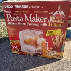 Pasta Maker Deluxe