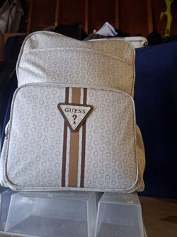 GUESS BACK PACK.. white leather brown