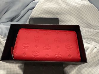 McM Aren Zip Around Wallet