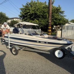 Bayliner boat
