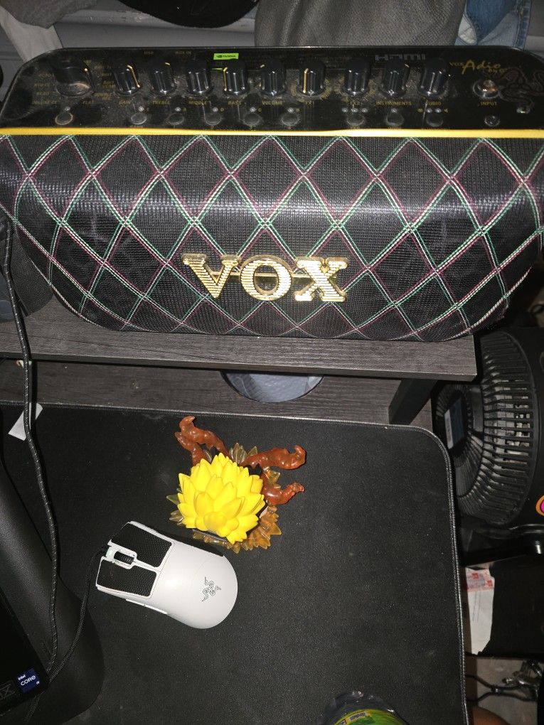 Vox Portable Amp/ Bluetooth Speaker
