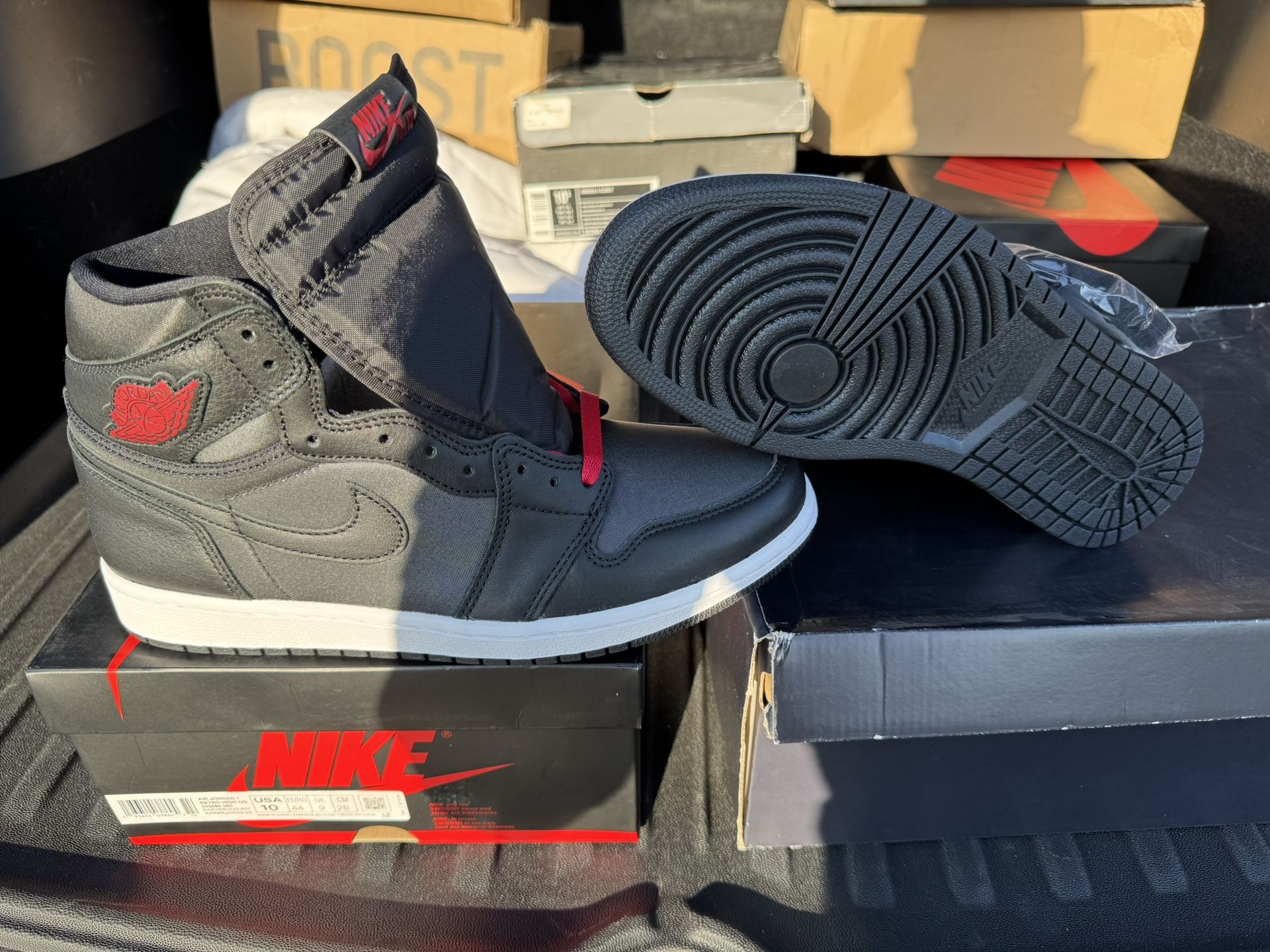 Brand New Never worn Nike Retro 1’s
