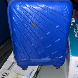 Spinner Dodge Blue Carry-On