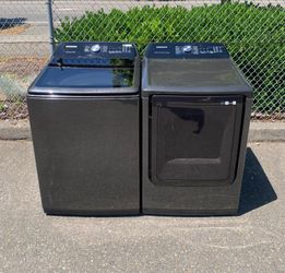 SAMSUNG WASHER AND DRYER SET.