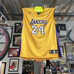 Kobe Bryant Jersey (150027) MMP