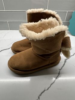 UGG Boots Youth Size 2