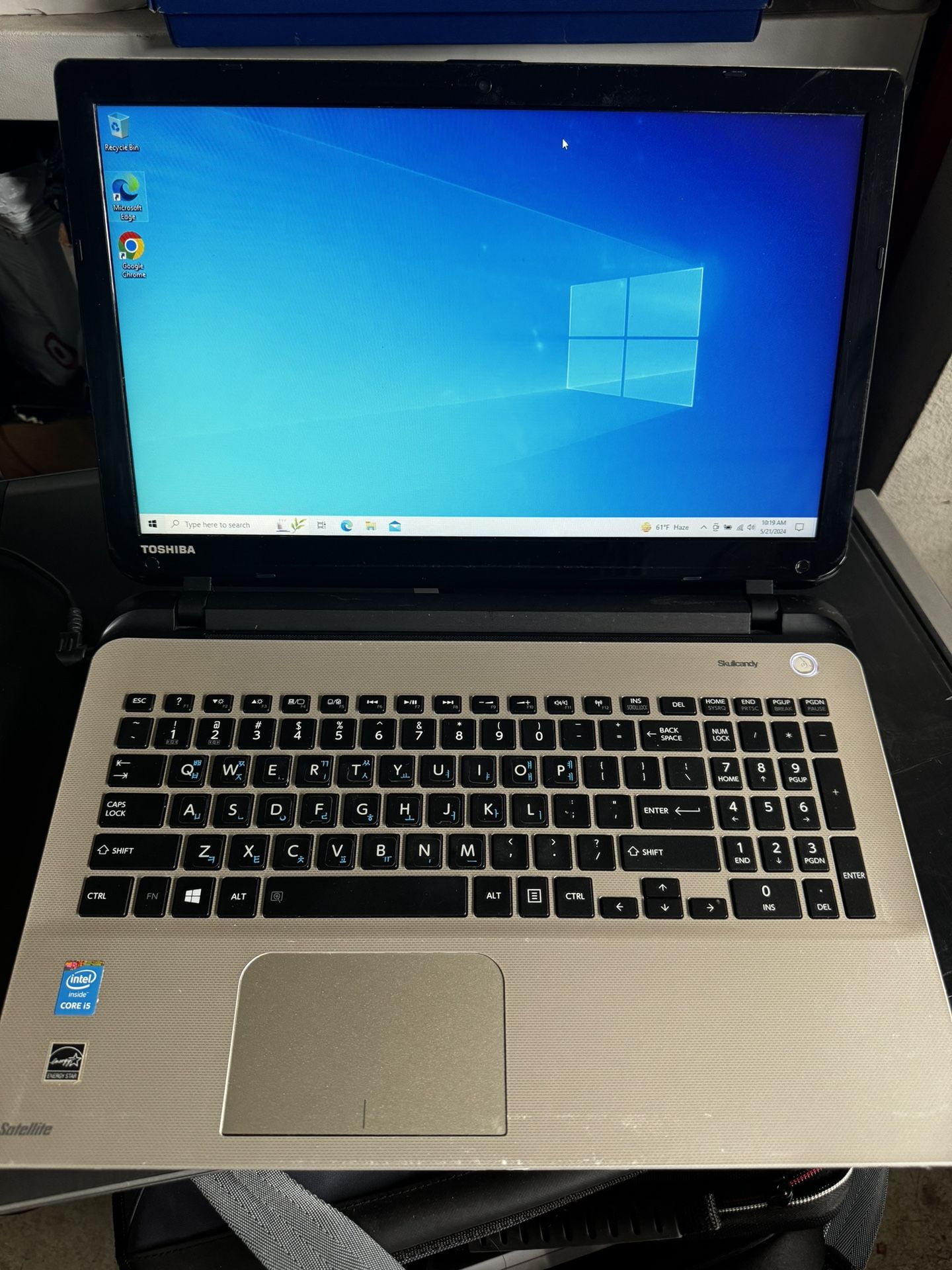 TOSHIBA LAPTOP 💻 WINDOWS 10 INCLUDES CHARGER