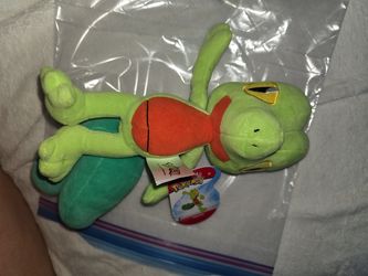 Treecko Pokémon plushie