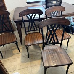 4 Dining Chairs