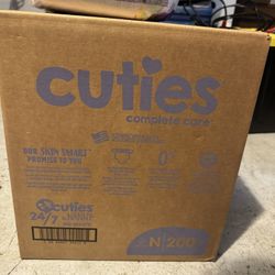 Newborn pampers And Size 2 pampers