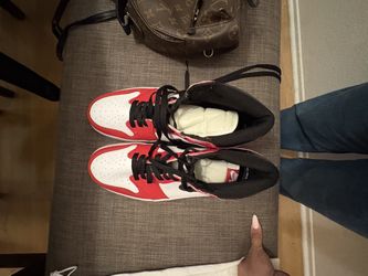 Jordan’s “Chicago” Size 10