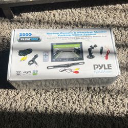 Backup/Reverse Camera For Car/Truck + Screen  (Universal) 