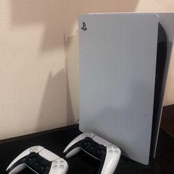 Ps5 With Disc Reader + 2 Ps5 Controllers +Studio Headphones+ Ducky One 2 Mini Keyboard