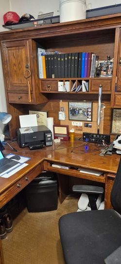 L shaped desk