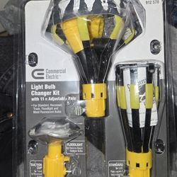 Brand New Light Bulb Changer Kit Never Used