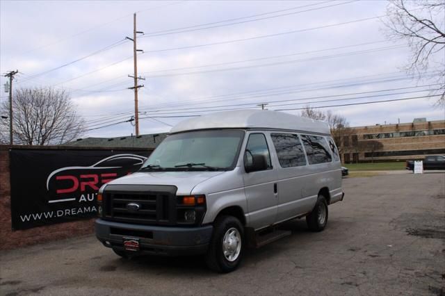 2012 Ford E-350 Super Duty