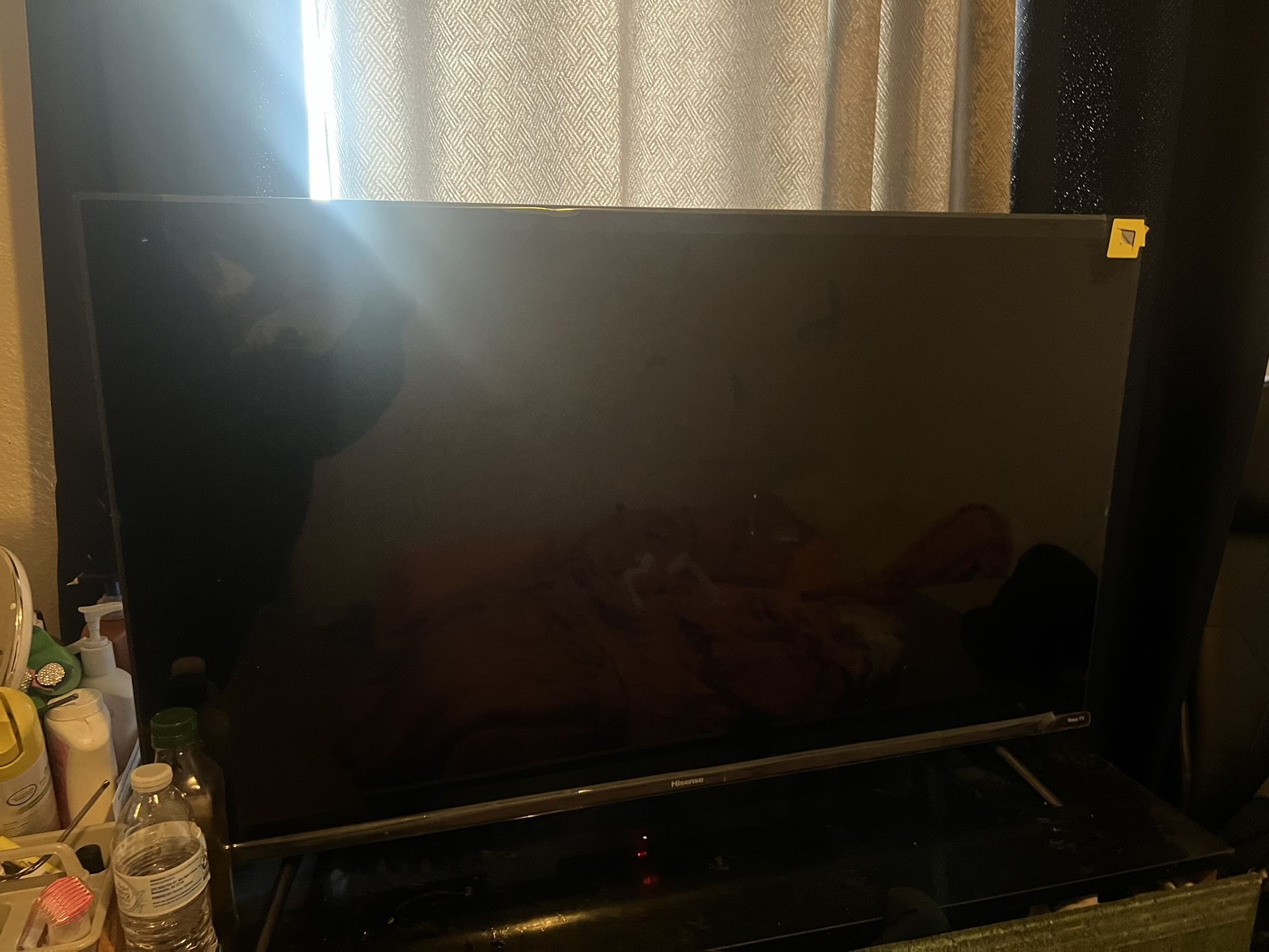 Flat Screen Hisense Tv 43icnch Tv