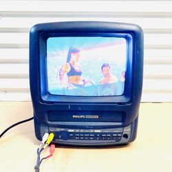Phillips Magnavox 9” TV CCA092AT01 CRT Retro Gaming AV TV VCR Non Woking. Clear and brilliant picture production. VCR is not working. But can connect 