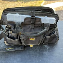 CLC Custom Leathercraft 1535 Tote Bag with Top Plastic Tray, 18 in., 37 Pocket