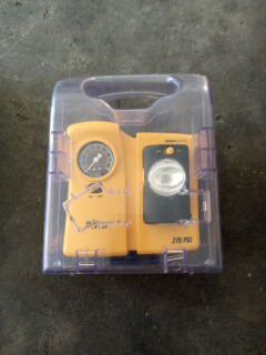 CAR PORTABLE AIR COMPRESSOR AND LAMP BRAND NEW ON ITS BOX