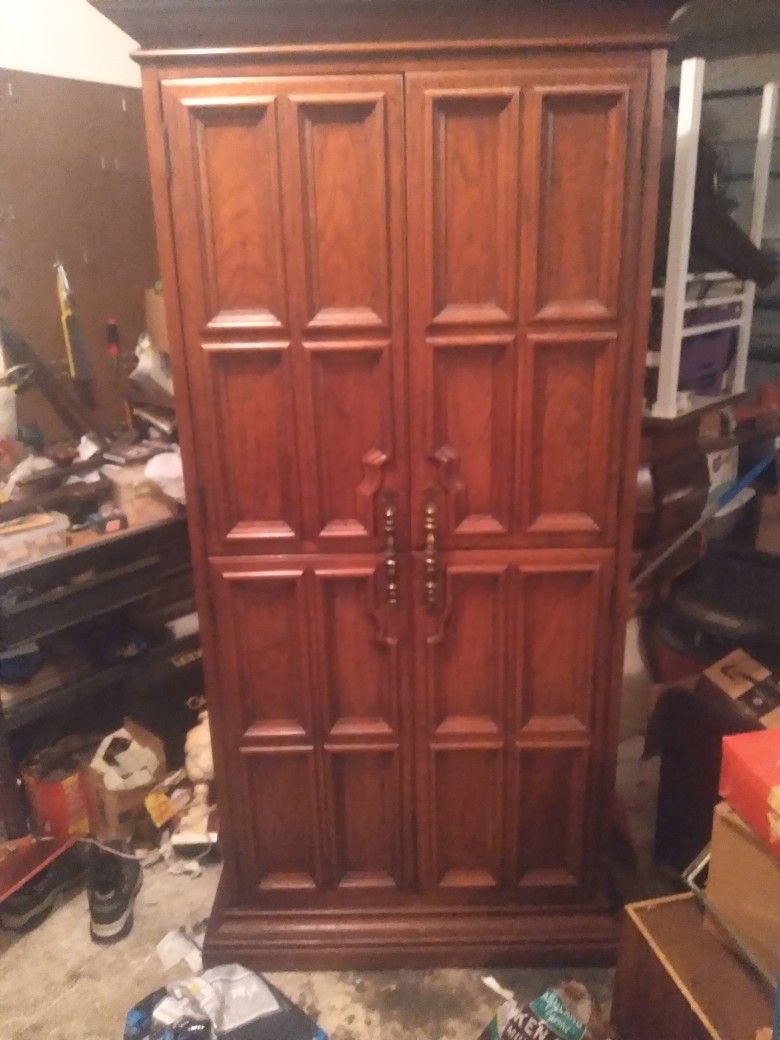 Armoire