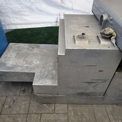 Fuel Transfer Tank In Good Conditions, Have Two Of Them. No Leaks. Asking 350 For Both Or 200 Each