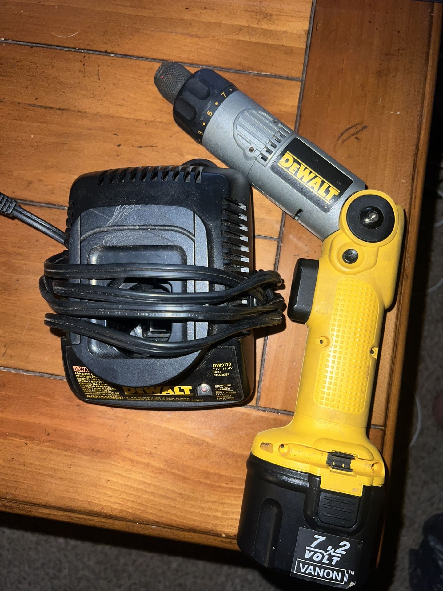 Perfect Working DeWalt Drill 7.2 Volt Vanon With Charger & Battery