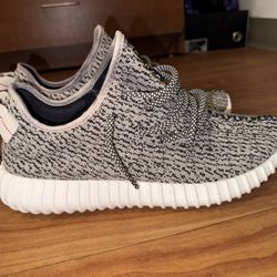 Adidas Yeezy 350 Boost “Turtle Dove” 2022