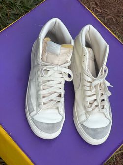 Size 8 Nikes