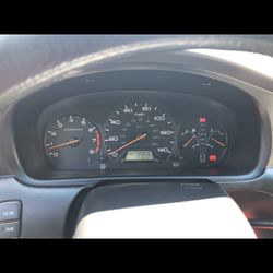 Mina can  New Tires Brakes F/b Belts Have Service Papers Of all Work Done