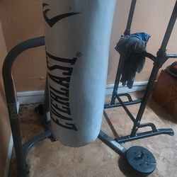 EVERLAST  Punching Bag Stand With Heavy Weight Punching Bag